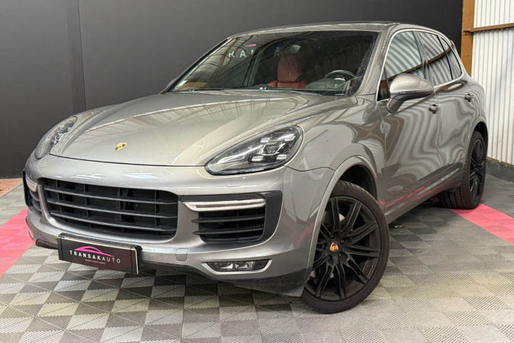 PORSCHE CAYENNE