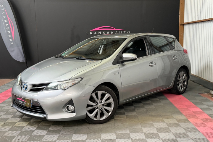 TOYOTA AURIS BUSINESS