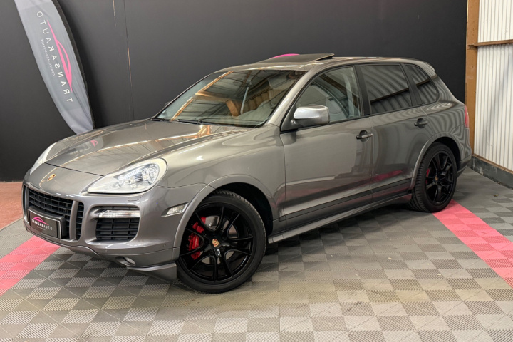 PORSCHE CAYENNE